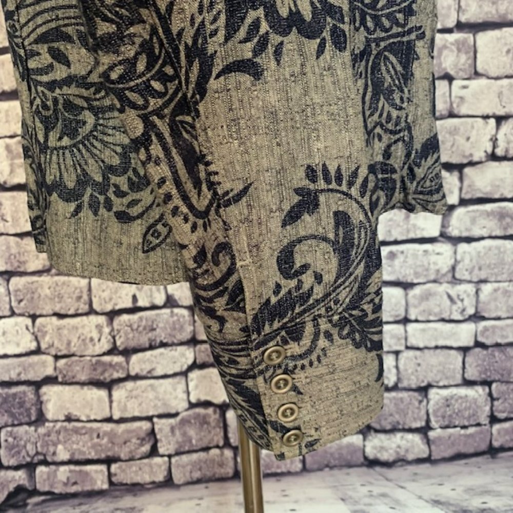 Chico's Button Down Jacket Size Medium - image 8